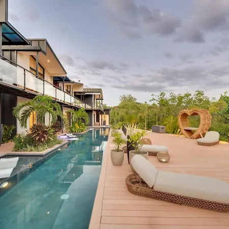 The Bungalows #8 - Boutique Hotel In Flamingo Beach - Top Level Studio